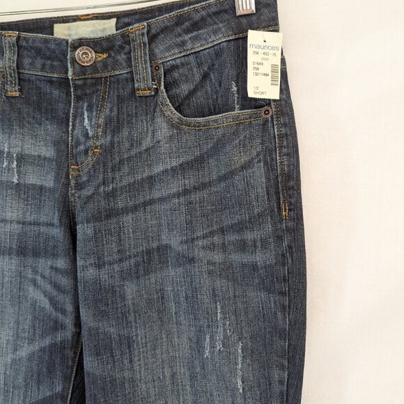 Maurice Taylor Boot Dark Wash Junior's Jeans Light Distress Size 1/2 Short - Picture 3 of 11